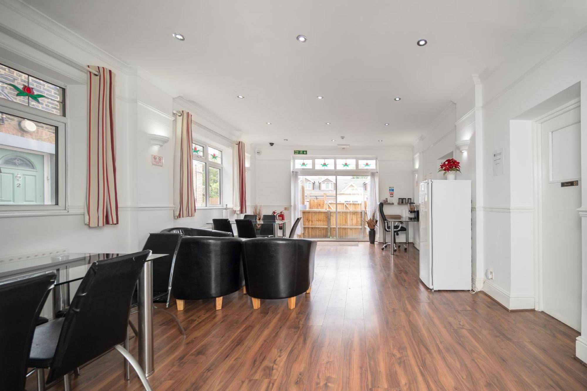 Flexistay Norbury Aparthotel 런던 외부 사진