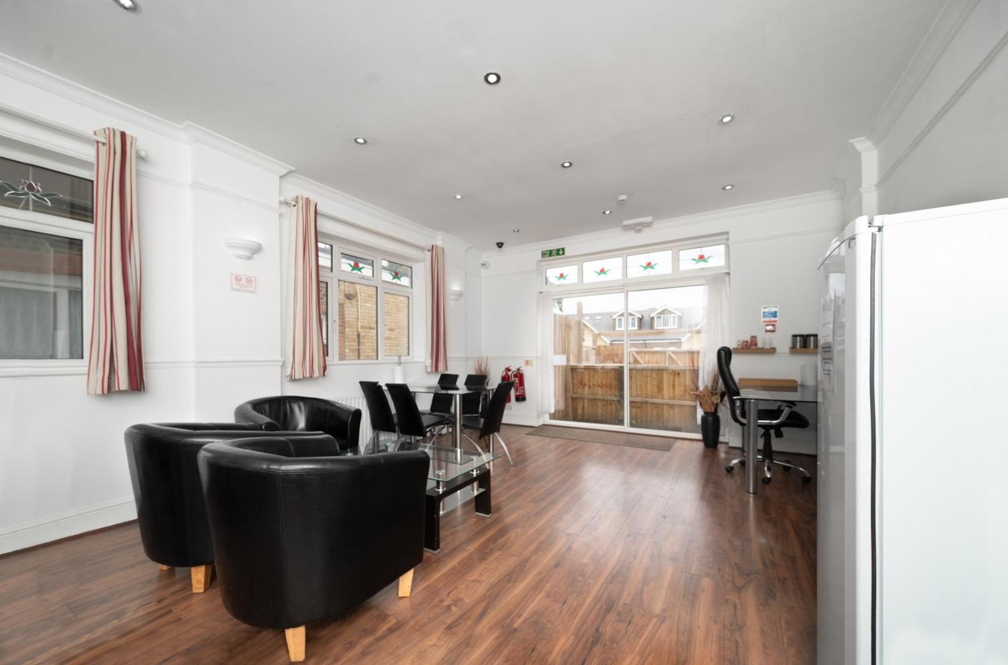 Flexistay Norbury Aparthotel 런던 외부 사진