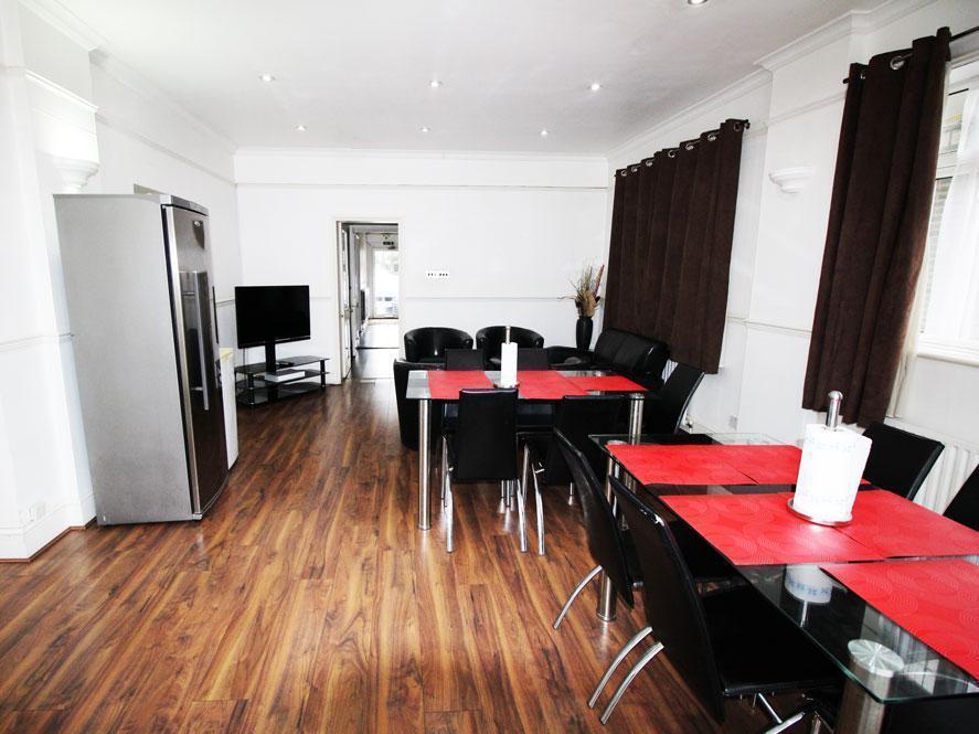 Flexistay Norbury Aparthotel 런던 외부 사진